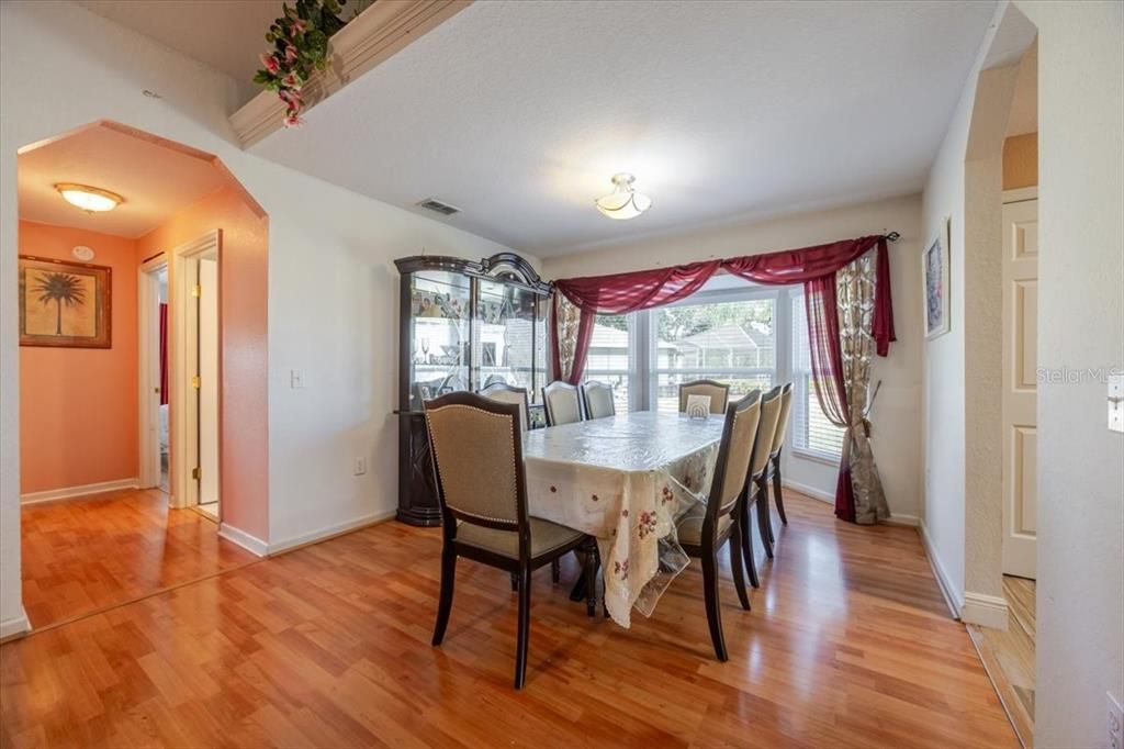 待售: $368,500 (3 贝兹, 2 浴室, 1806 平方英尺)