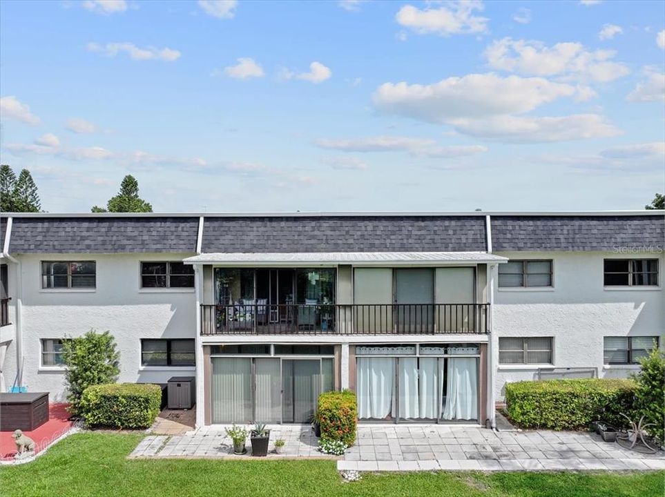 Activo con contrato: $1,750 (2 camas, 2 baños, 1100 Pies cuadrados)