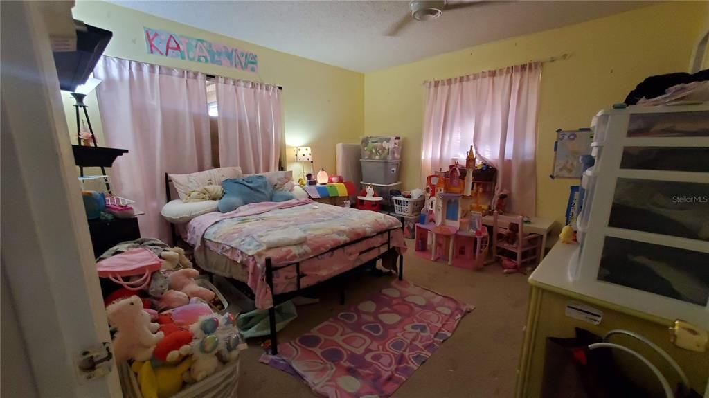 En Venta: $290,000 (2 camas, 2 baños, 1626 Pies cuadrados)