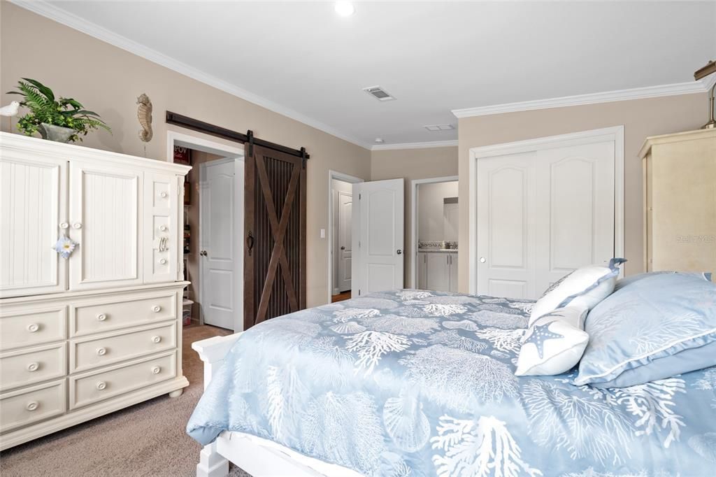 For Sale: $1,050,000 (4 beds, 3 baths, 2972 Square Feet)