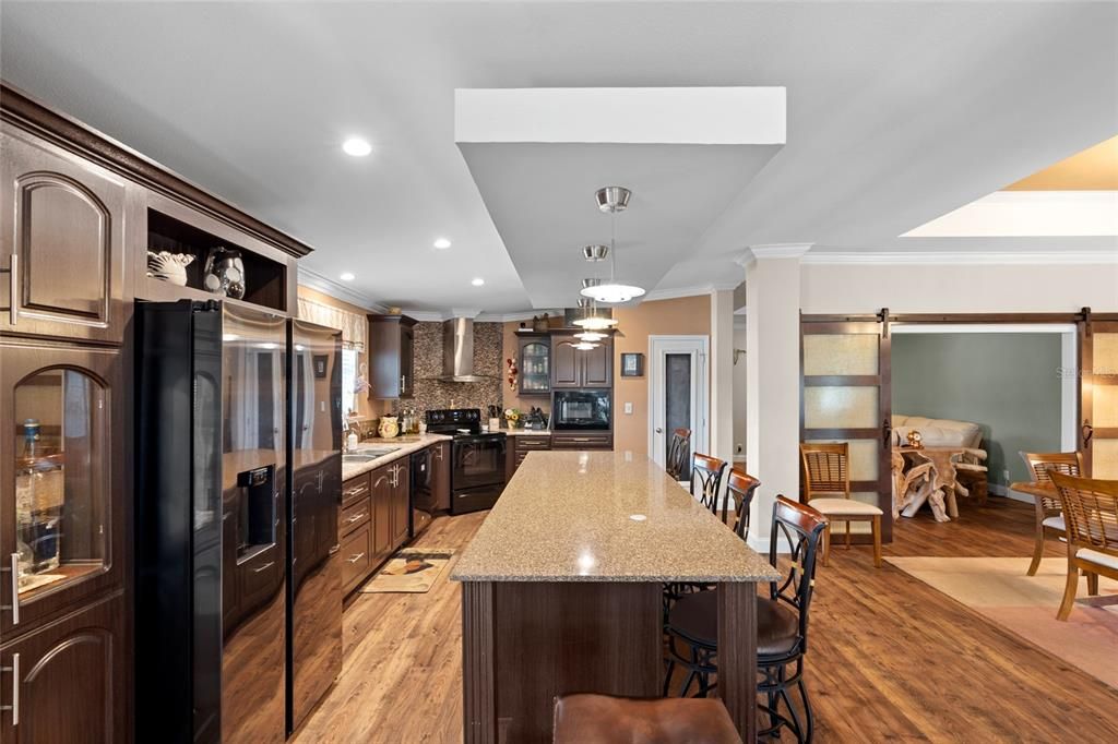 For Sale: $1,050,000 (4 beds, 3 baths, 2972 Square Feet)