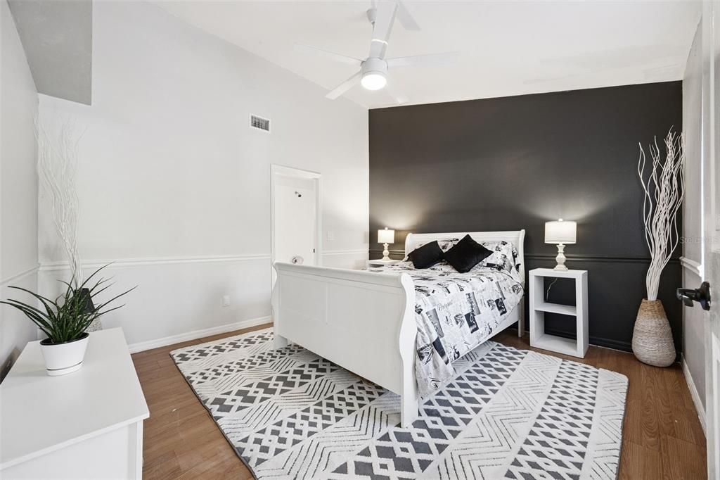 For Sale: $354,900 (3 beds, 2 baths, 1236 Square Feet)