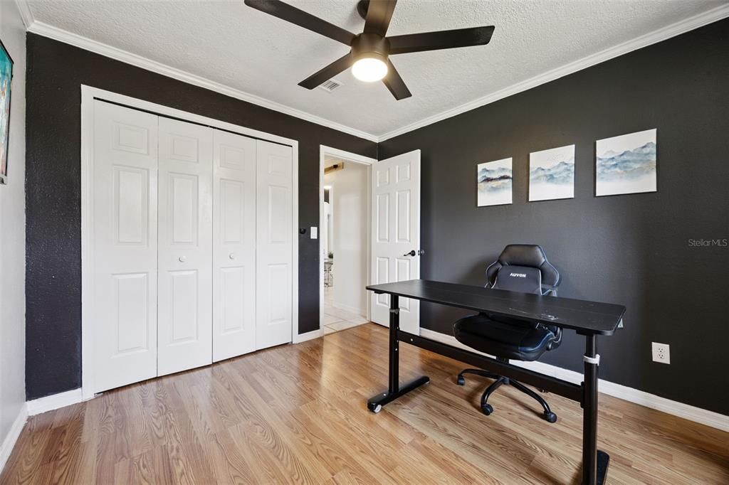 For Sale: $354,900 (3 beds, 2 baths, 1236 Square Feet)