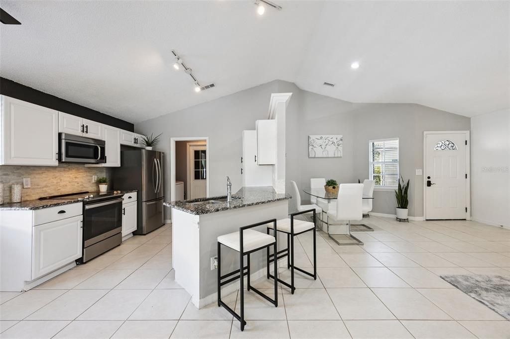 For Sale: $354,900 (3 beds, 2 baths, 1236 Square Feet)