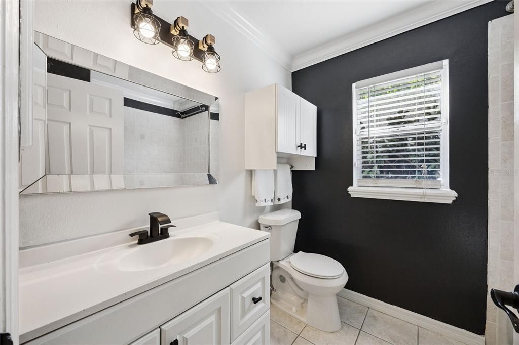 For Sale: $354,900 (3 beds, 2 baths, 1236 Square Feet)