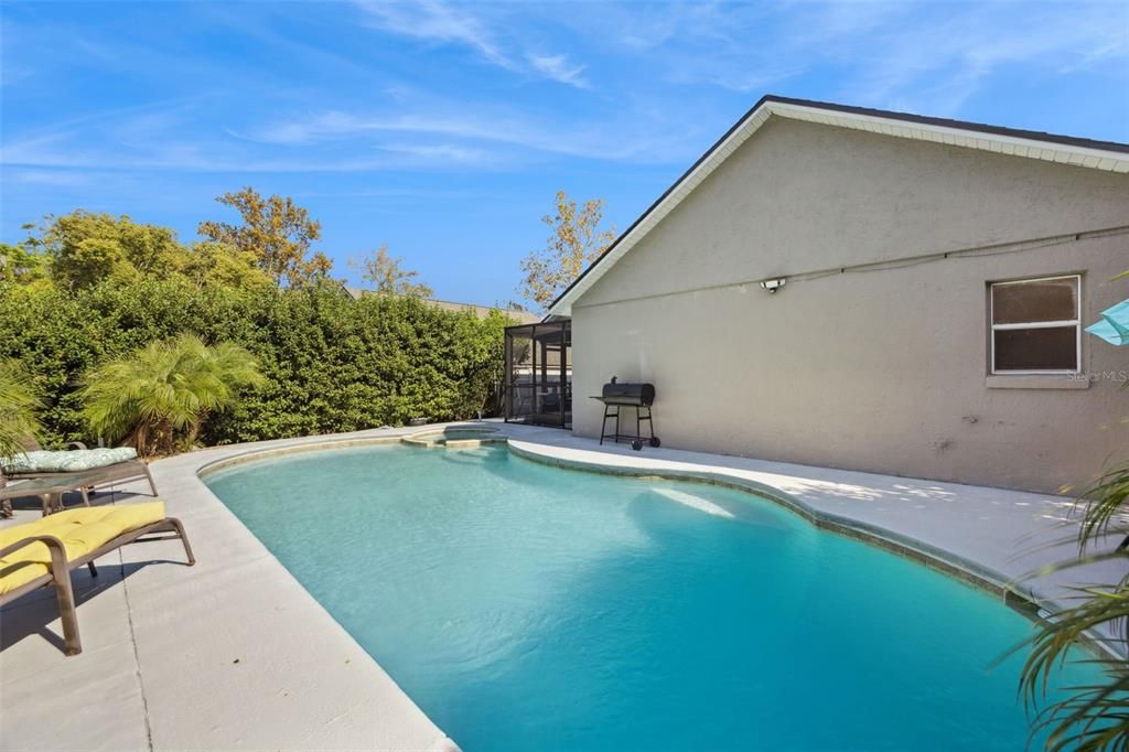 For Sale: $354,900 (3 beds, 2 baths, 1236 Square Feet)