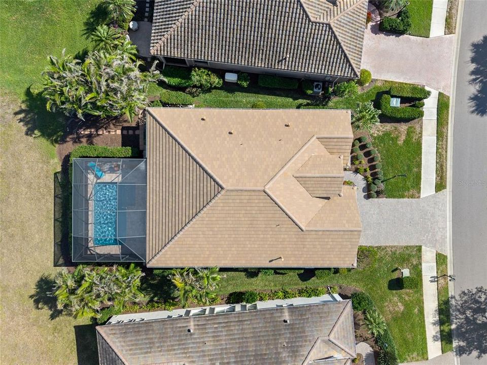 For Sale: $554,000 (2 beds, 2 baths, 1858 Square Feet)