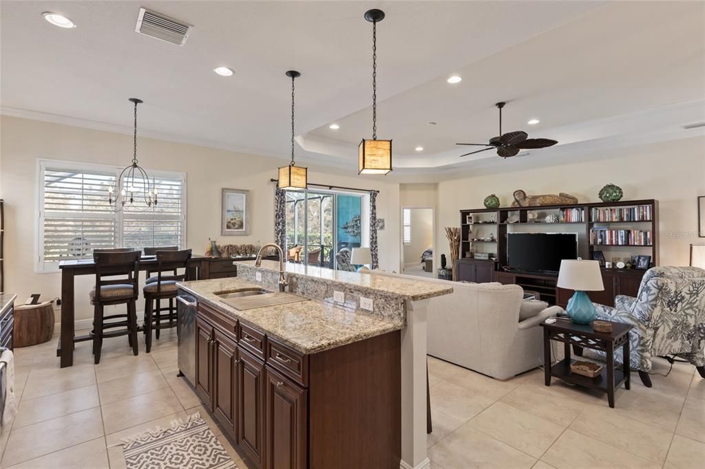 For Sale: $554,000 (2 beds, 2 baths, 1858 Square Feet)