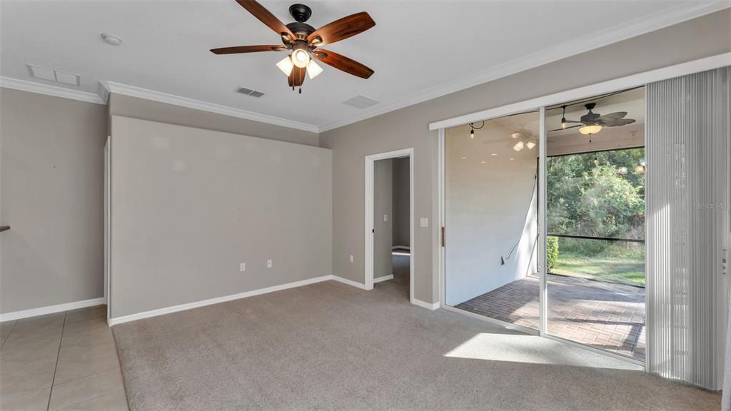 合同活跃: $249,900 (3 贝兹, 2 浴室, 1354 平方英尺)