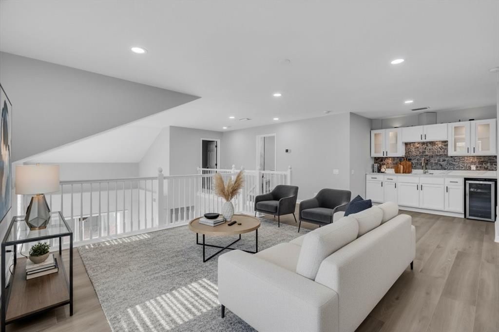 На продажу: $485,000 (3 спален, 2 ванн, 2027 Квадратных фут)