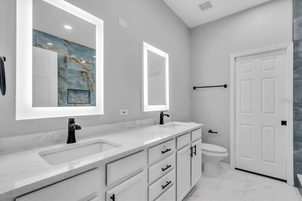 На продажу: $485,000 (3 спален, 2 ванн, 2027 Квадратных фут)