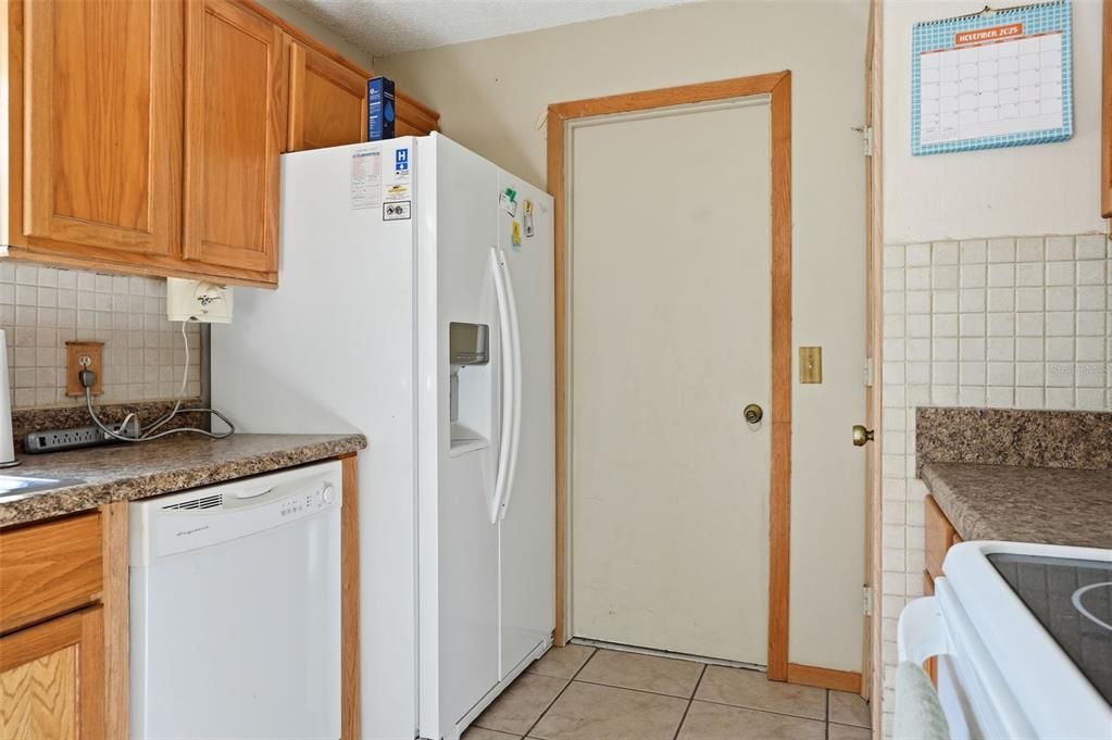 Activo con contrato: $160,000 (2 camas, 2 baños, 1159 Pies cuadrados)