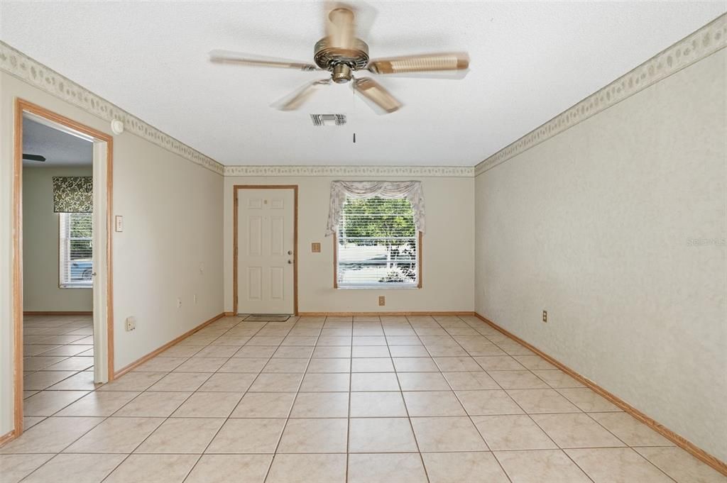 Activo con contrato: $160,000 (2 camas, 2 baños, 1159 Pies cuadrados)