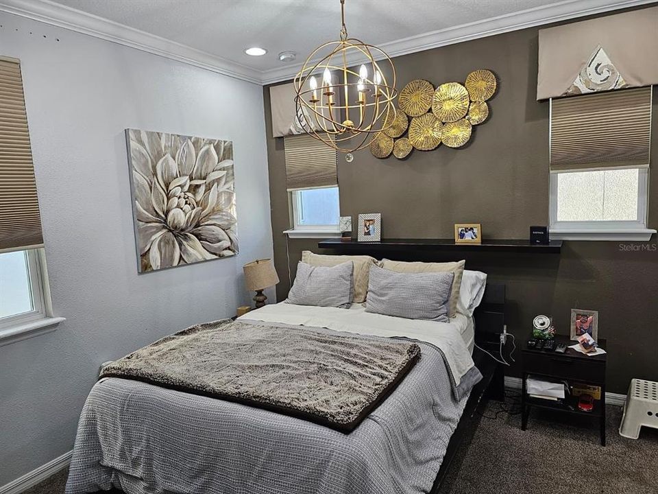 出租: $3,400 (4 贝兹, 2 浴室, 2612 平方英尺)