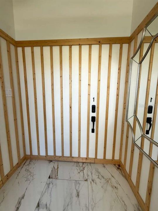 For Rent: $2,800 (4 beds, 2 baths, 1894 Square Feet)