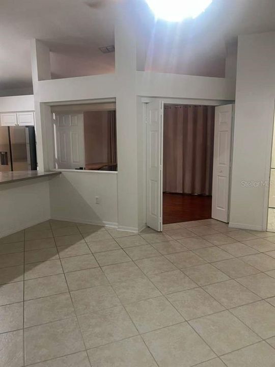 For Rent: $2,800 (4 beds, 2 baths, 1894 Square Feet)