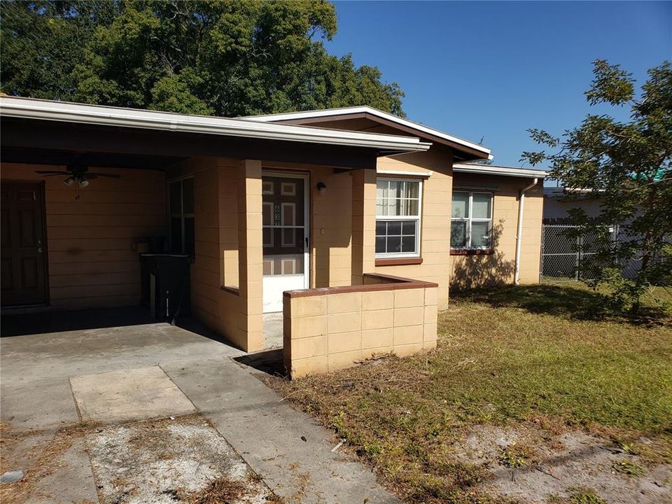 For Sale: $199,900 (2 beds, 1 baths, 1127 Square Feet)