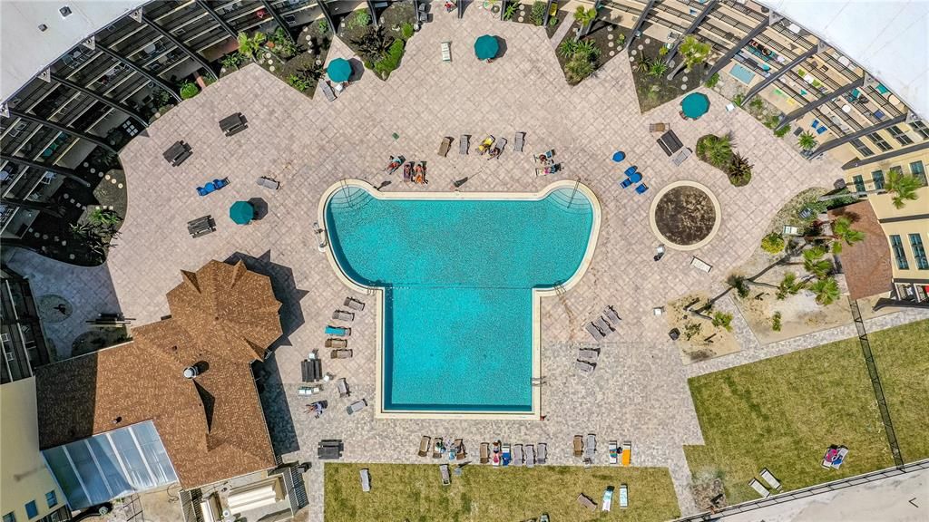 For Sale: $165,000 (1 beds, 1 baths, 358 Square Feet)