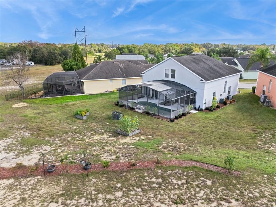 Active With Contract: $415,000 (5 beds, 3 baths, 2494 Square Feet)