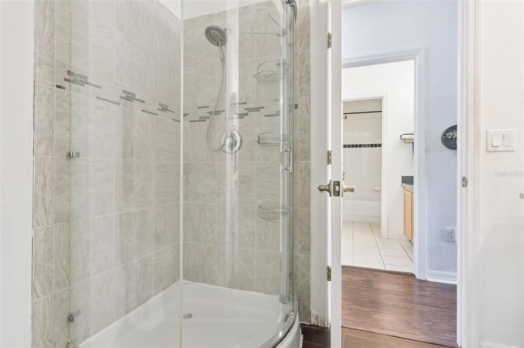 Active With Contract: $415,000 (5 beds, 3 baths, 2494 Square Feet)