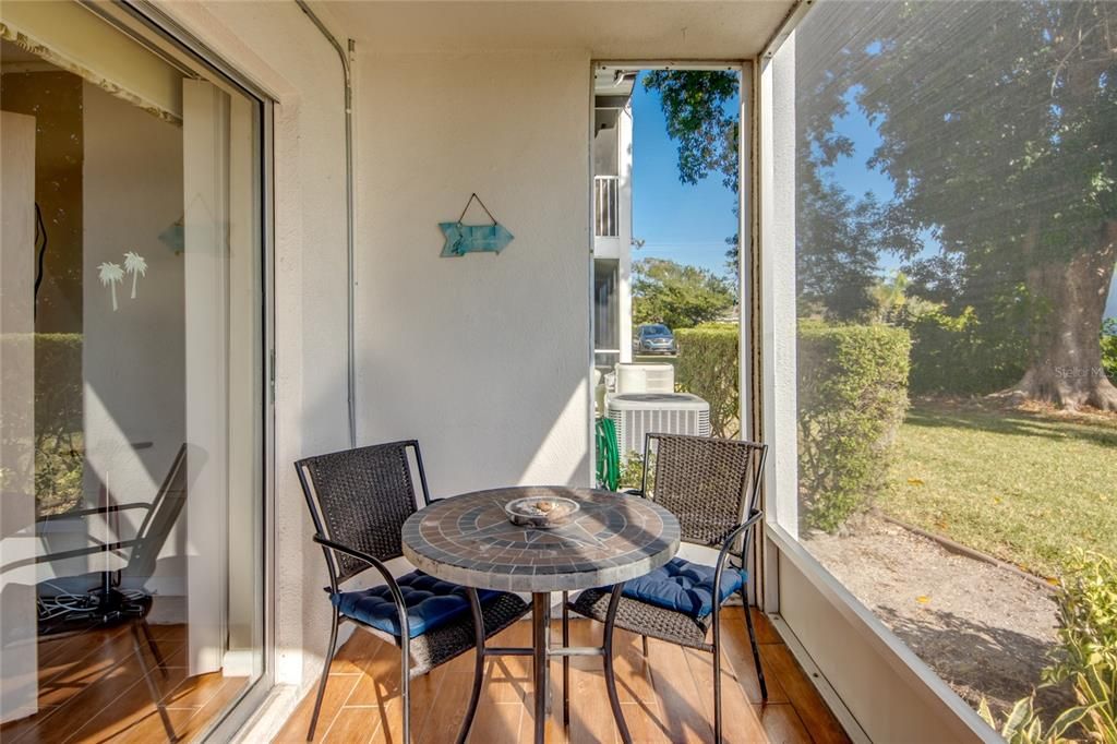 For Sale: $114,500 (2 beds, 2 baths, 1008 Square Feet)