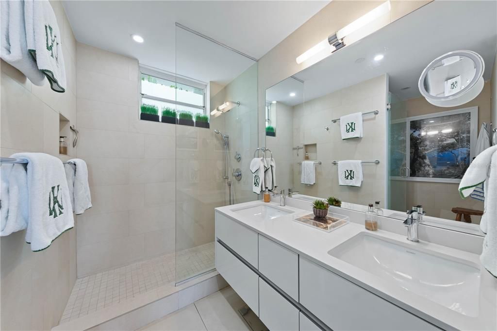 For Sale: $2,395,000 (2 beds, 2 baths, 1930 Square Feet)