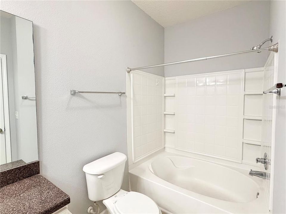 En Renta: $1,700 (2 camas, 2 baños, 1048 Pies cuadrados)