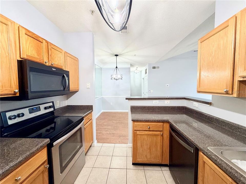 En Renta: $1,700 (2 camas, 2 baños, 1048 Pies cuadrados)