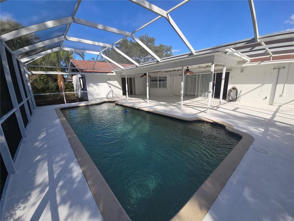 待售: $599,000 (4 贝兹, 2 浴室, 2160 平方英尺)