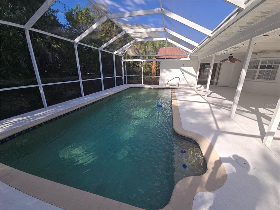 待售: $599,000 (4 贝兹, 2 浴室, 2160 平方英尺)