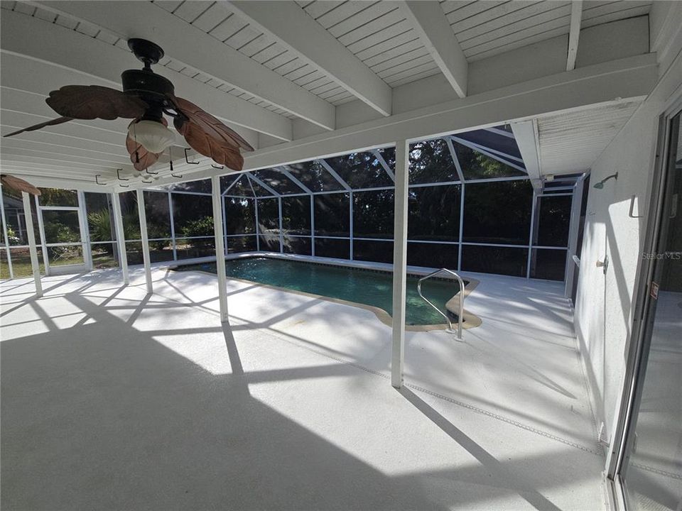 待售: $599,000 (4 贝兹, 2 浴室, 2160 平方英尺)