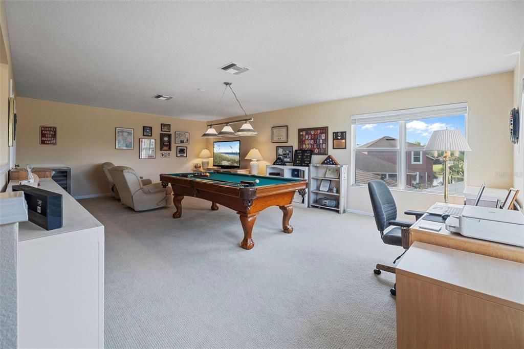 На продажу: $675,000 (5 спален, 3 ванн, 3302 Квадратных фут)