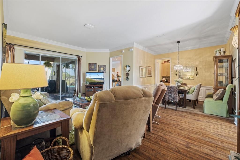 На продажу: $675,000 (5 спален, 3 ванн, 3302 Квадратных фут)