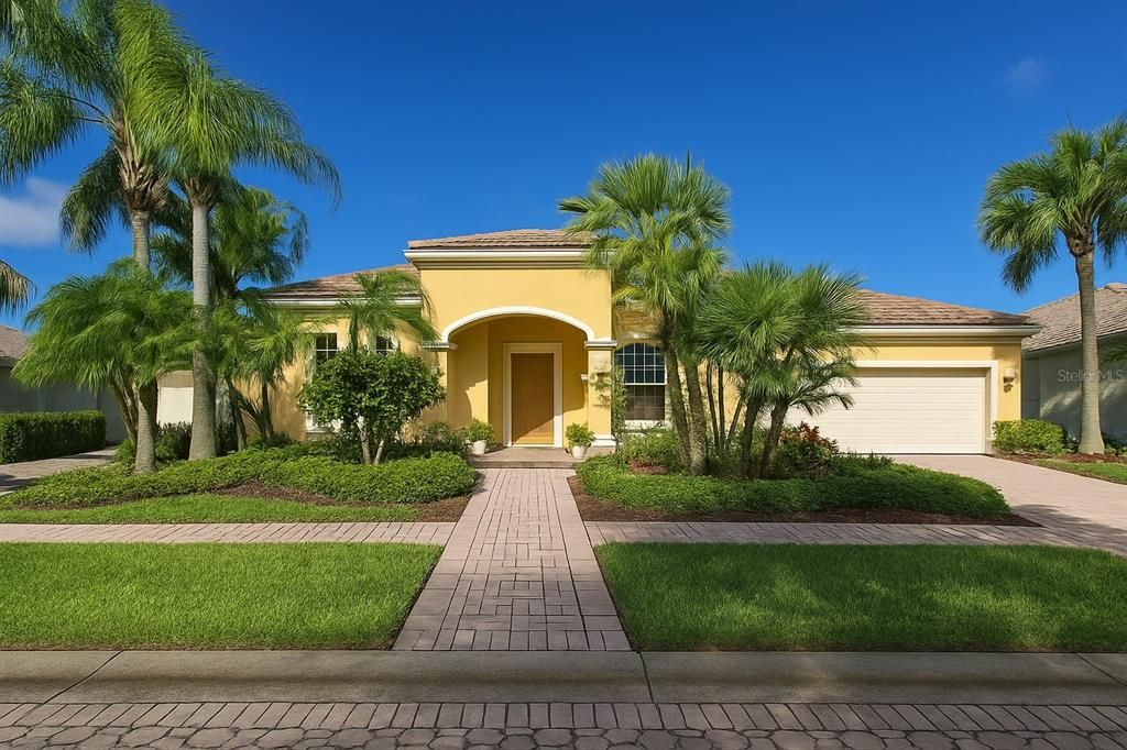 En Venta: $699,800 (3 camas, 3 baños, 2603 Pies cuadrados)