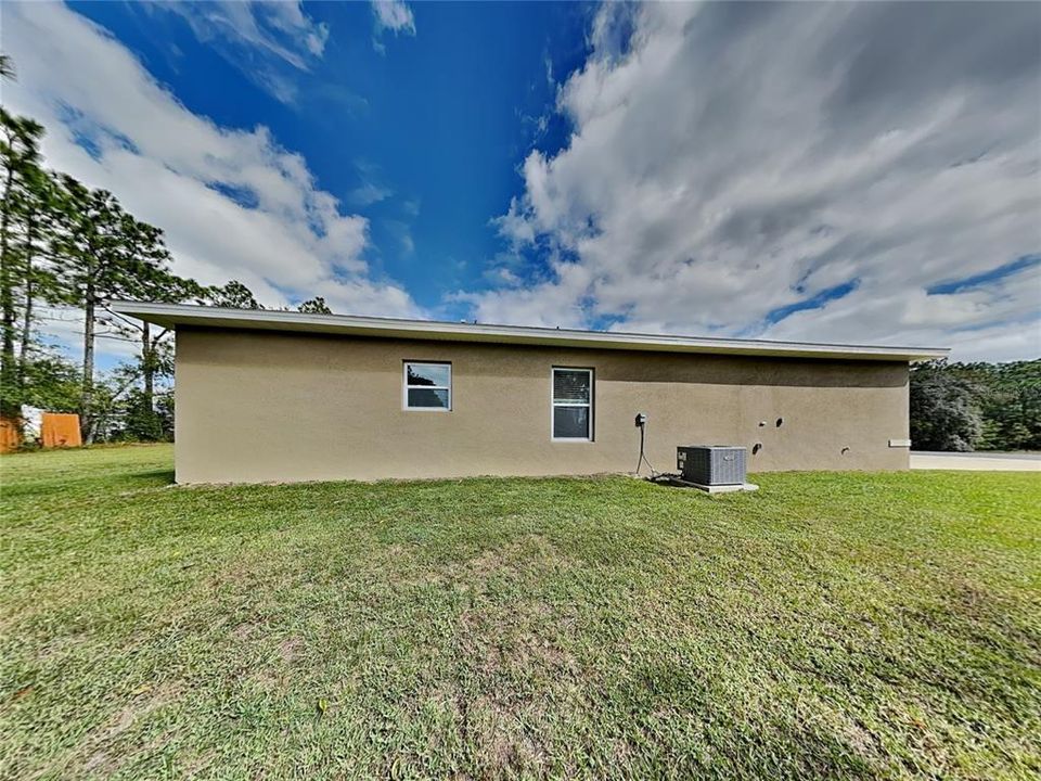 For Rent: $1,750 (4 beds, 2 baths, 1551 Square Feet)