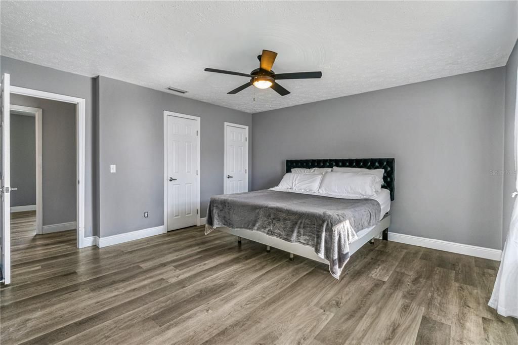 For Sale: $345,000 (3 beds, 2 baths, 1480 Square Feet)