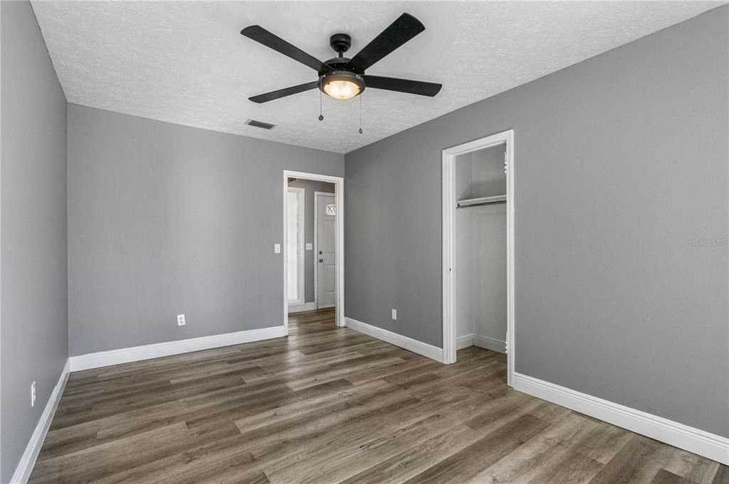 For Sale: $345,000 (3 beds, 2 baths, 1480 Square Feet)