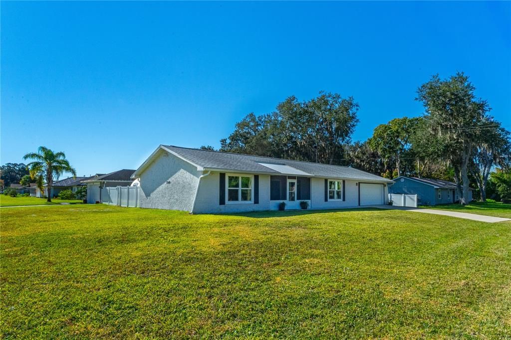 For Sale: $345,000 (3 beds, 2 baths, 1480 Square Feet)