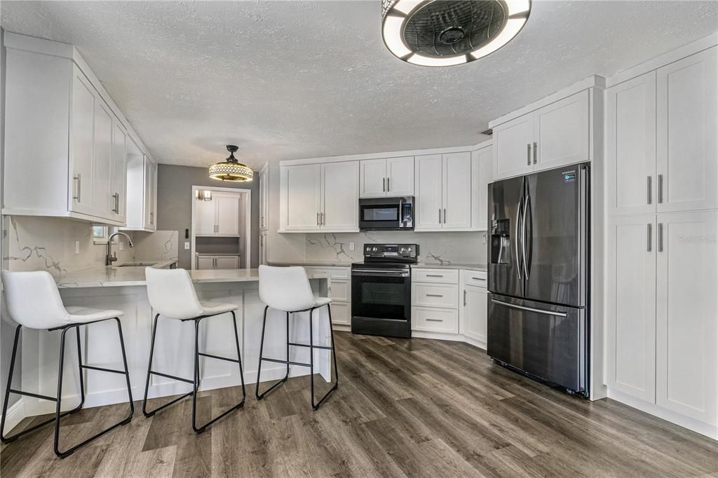 For Sale: $345,000 (3 beds, 2 baths, 1480 Square Feet)