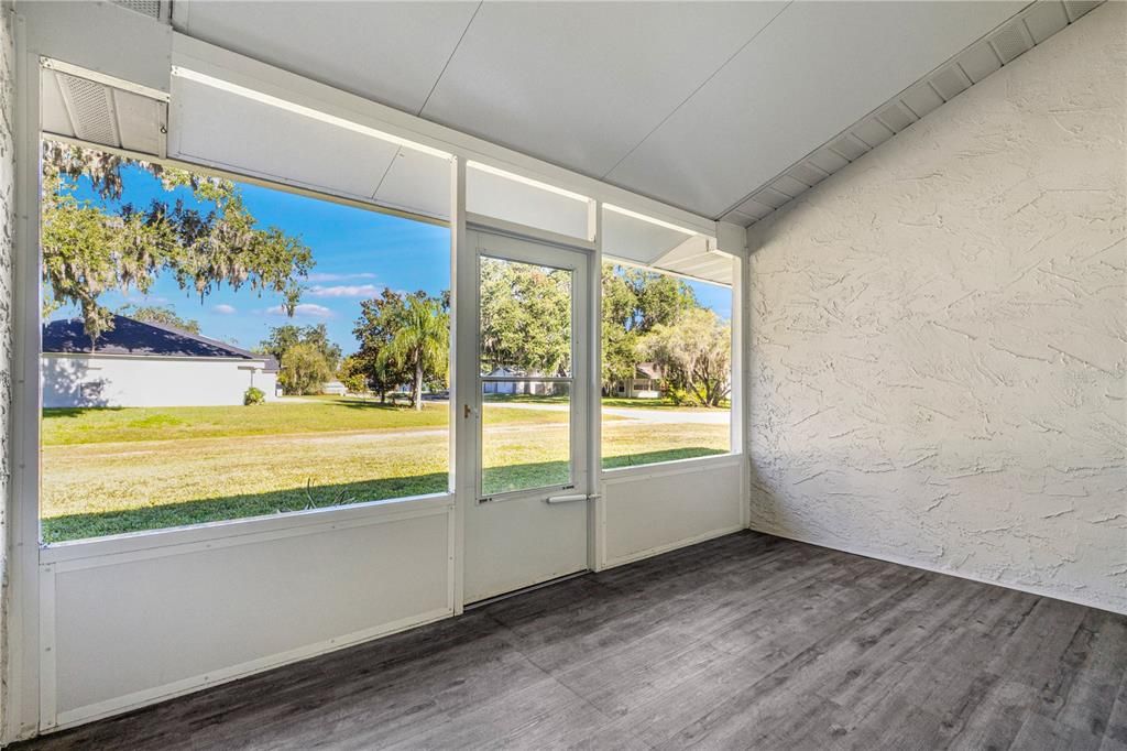 For Sale: $345,000 (3 beds, 2 baths, 1480 Square Feet)