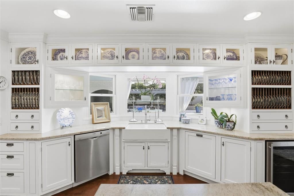 На продажу: $2,380,000 (3 спален, 3 ванн, 3828 Квадратных фут)