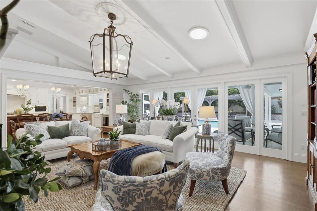 На продажу: $2,380,000 (3 спален, 3 ванн, 3828 Квадратных фут)