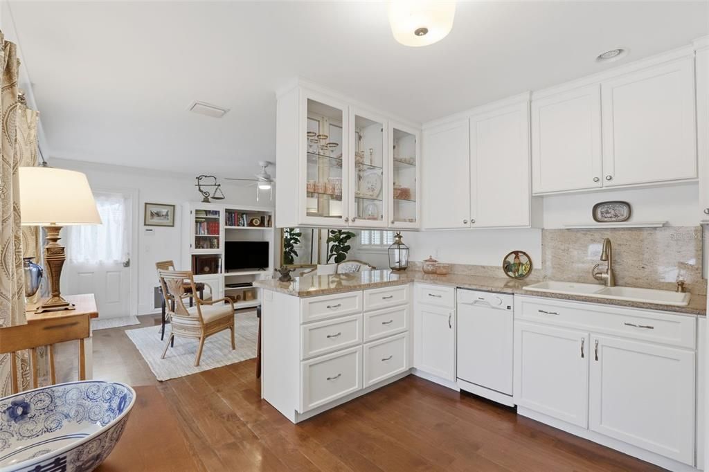 На продажу: $2,380,000 (3 спален, 3 ванн, 3828 Квадратных фут)