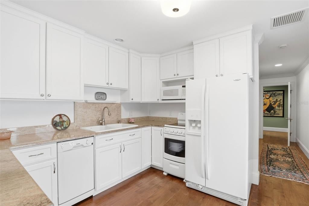 На продажу: $2,380,000 (3 спален, 3 ванн, 3828 Квадратных фут)