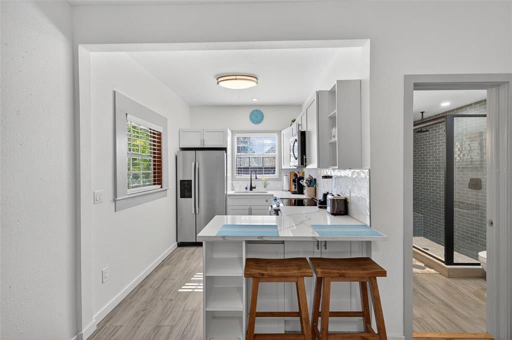 待售: $780,000 (2 贝兹, 0 浴室, 2560 平方英尺)