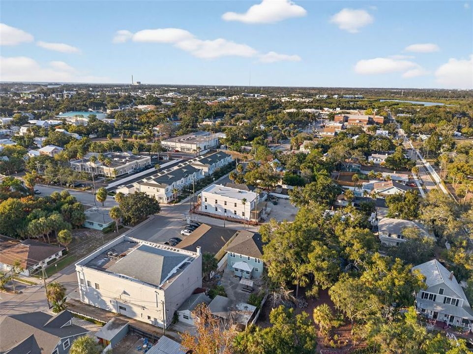 待售: $780,000 (2 贝兹, 0 浴室, 2560 平方英尺)