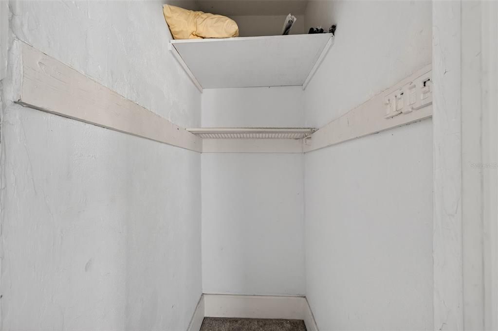 待售: $780,000 (2 贝兹, 0 浴室, 2560 平方英尺)