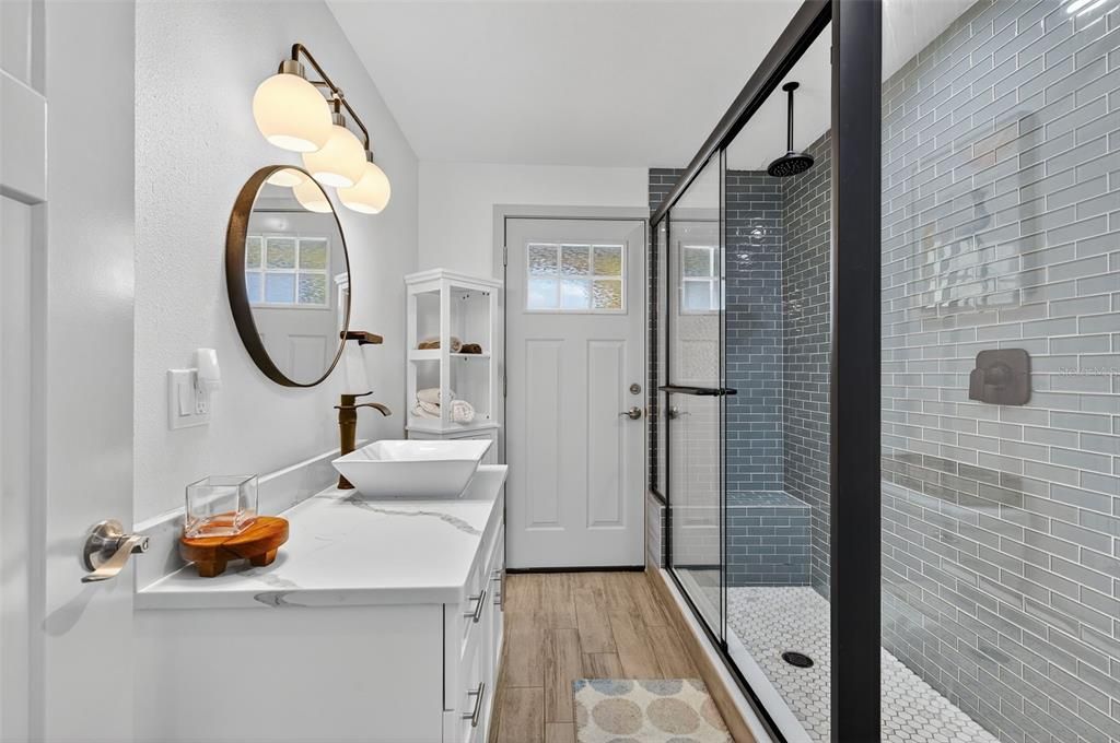 待售: $780,000 (2 贝兹, 0 浴室, 2560 平方英尺)