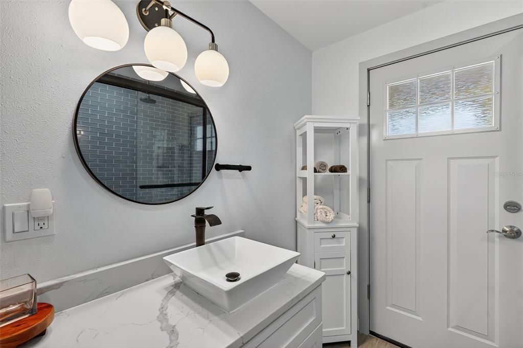 待售: $780,000 (2 贝兹, 0 浴室, 2560 平方英尺)