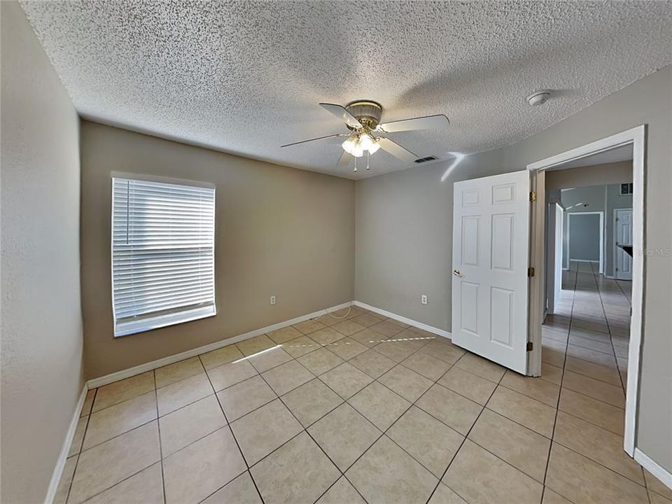 En Renta: $1,900 (3 camas, 2 baños, 1887 Pies cuadrados)